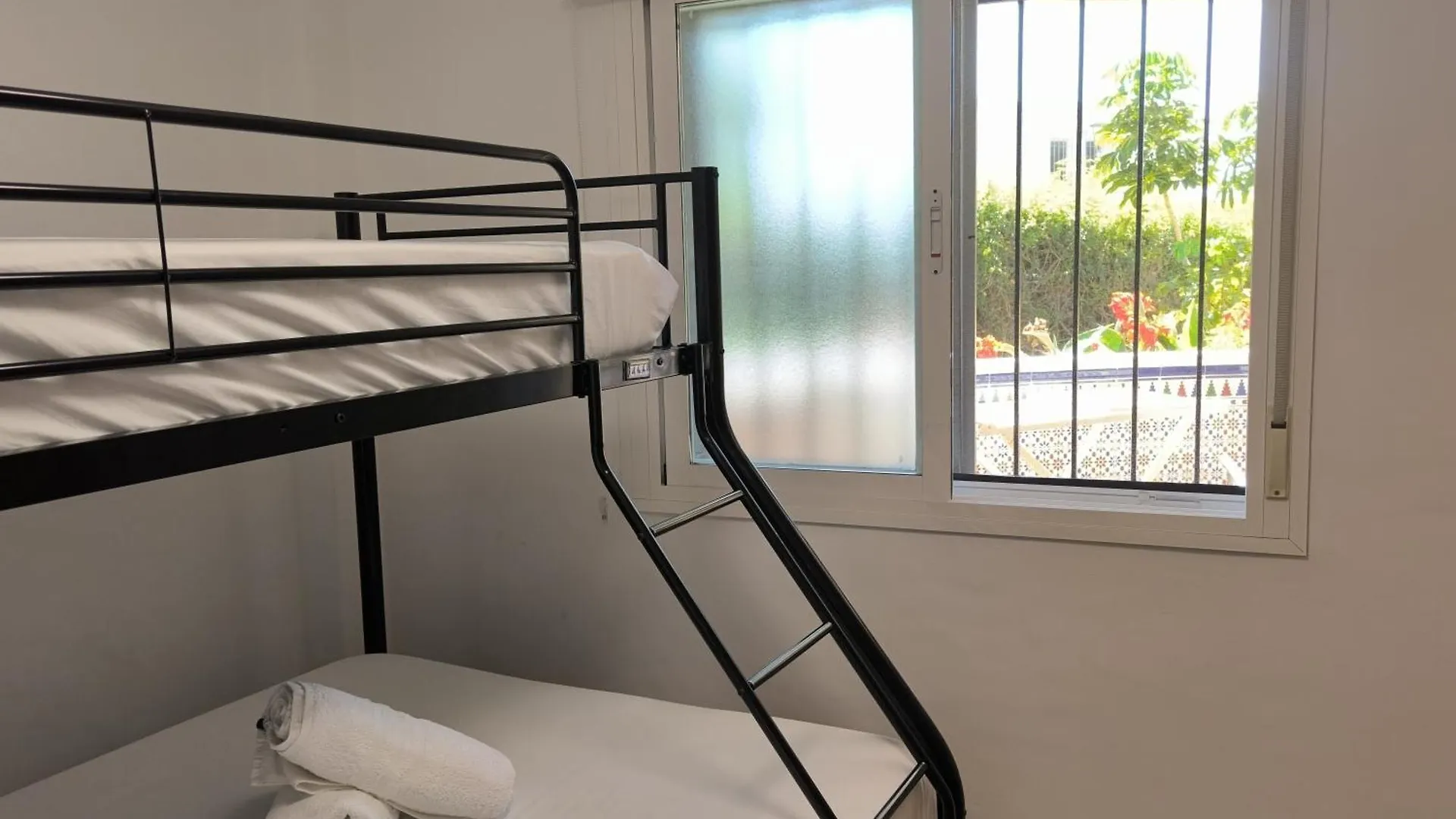 Brisamar II Primera Linea De Playa & Priv Parking Torre de Benagalbon 0*,