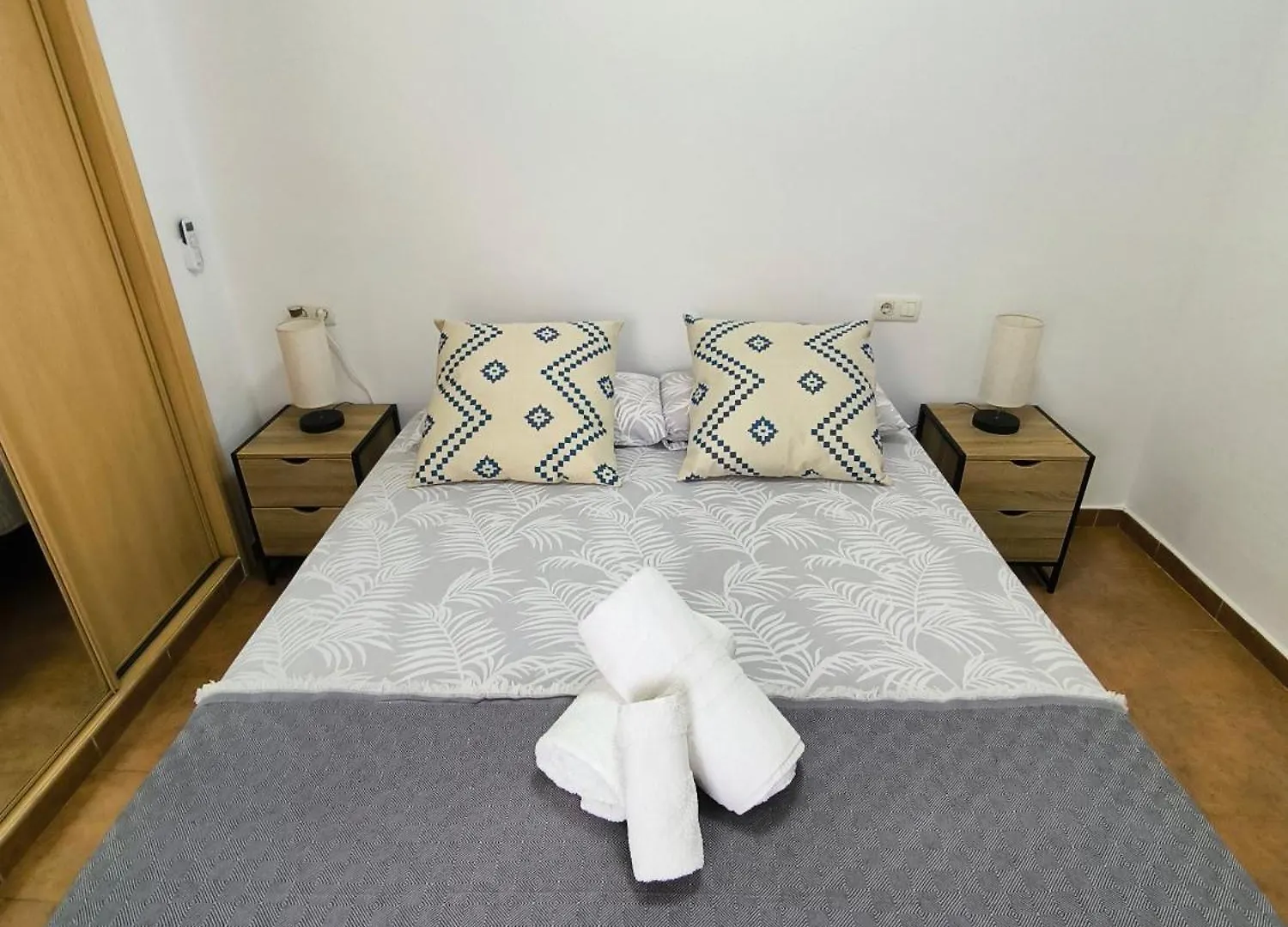 Apartment Brisamar II Primera Linea De Playa & Priv Parking Torre de Benagalbon